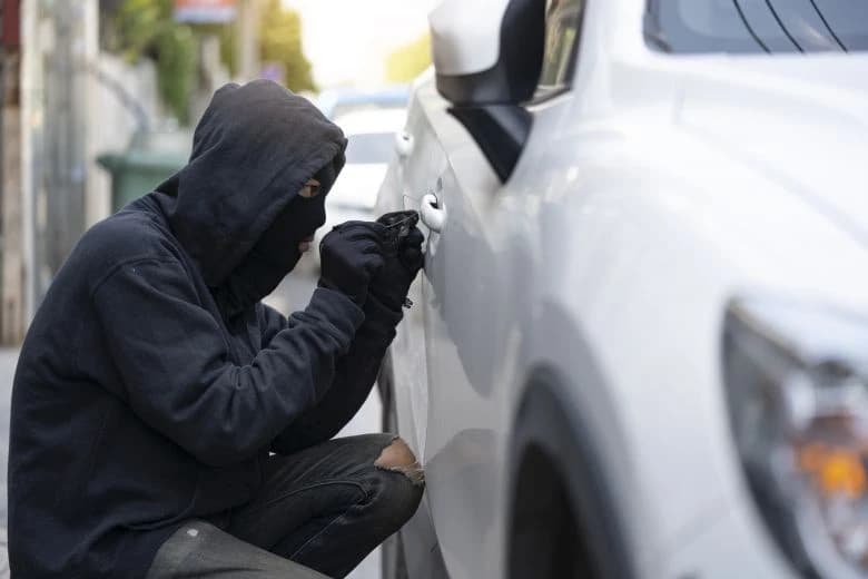 Car theft prevention tips for UK drivers